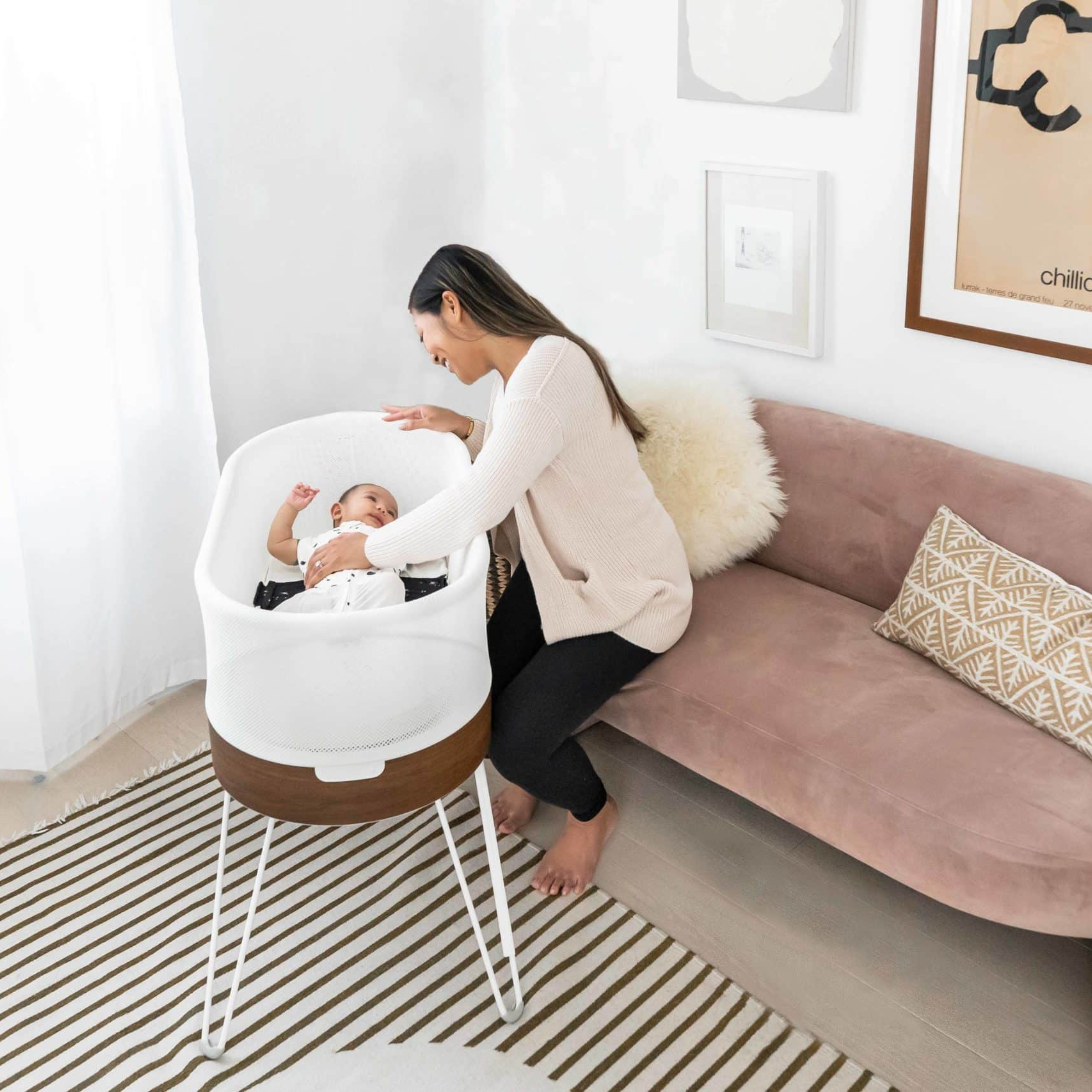 SNOO Smart Sleeper Bassinet Hire Snoo Hire New Zealand
