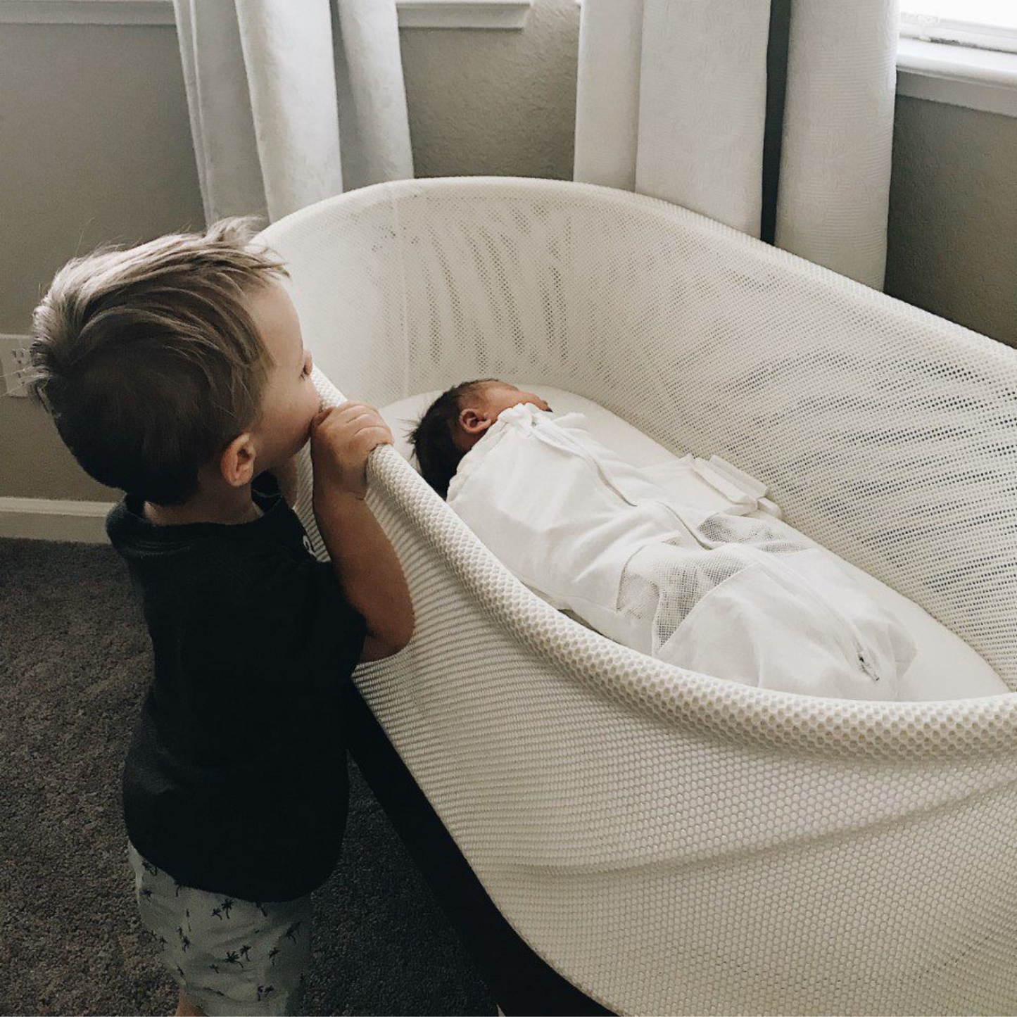 Snoo Bassinet Hire (BOND INCLUDED IN PRICE)
